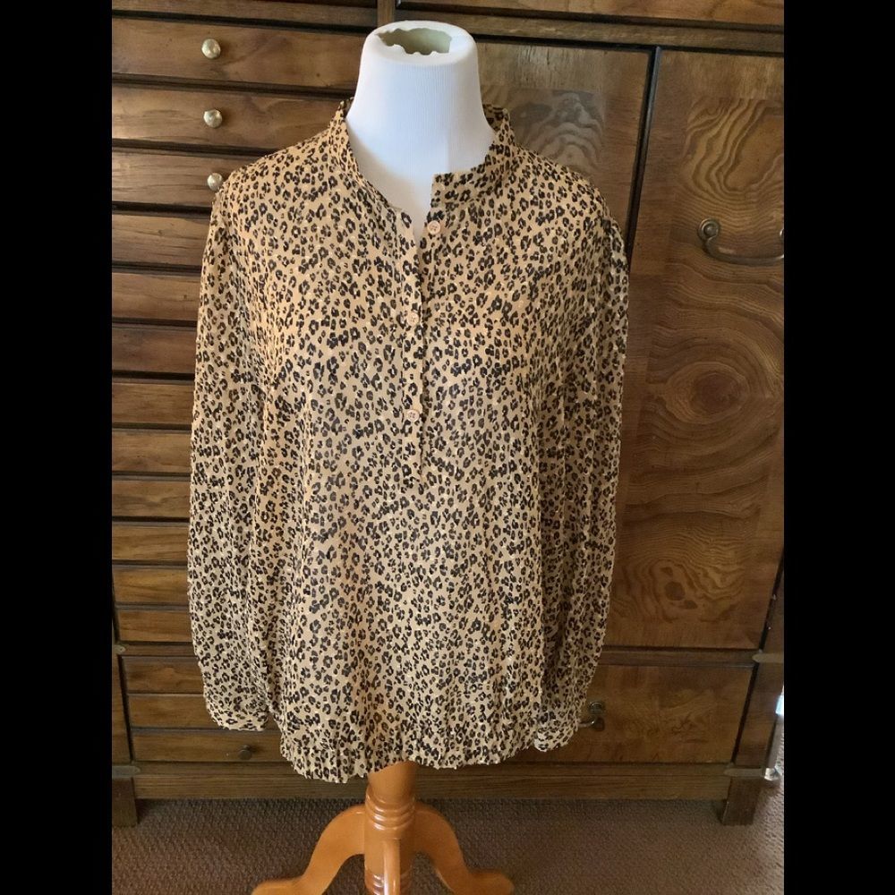 Women’s NWOT Great  Animal Print  Blouse